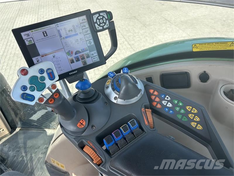 Fendt 724 VARIO SCR Трактори