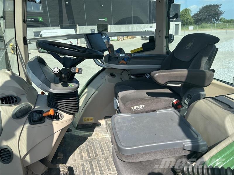 Fendt 724 VARIO SCR Трактори