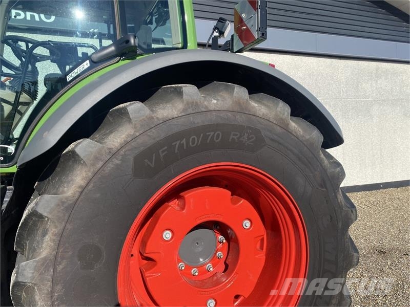Fendt 726 VARIO GEN7 Tractores