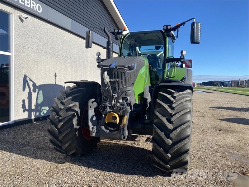 Fendt 726 VARIO GEN7 Tractores