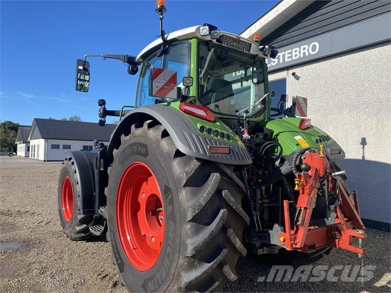 Fendt 726 VARIO GEN7 Tractores