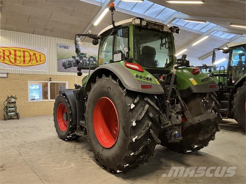 Fendt 728 VARIO GEN7 Traktoren