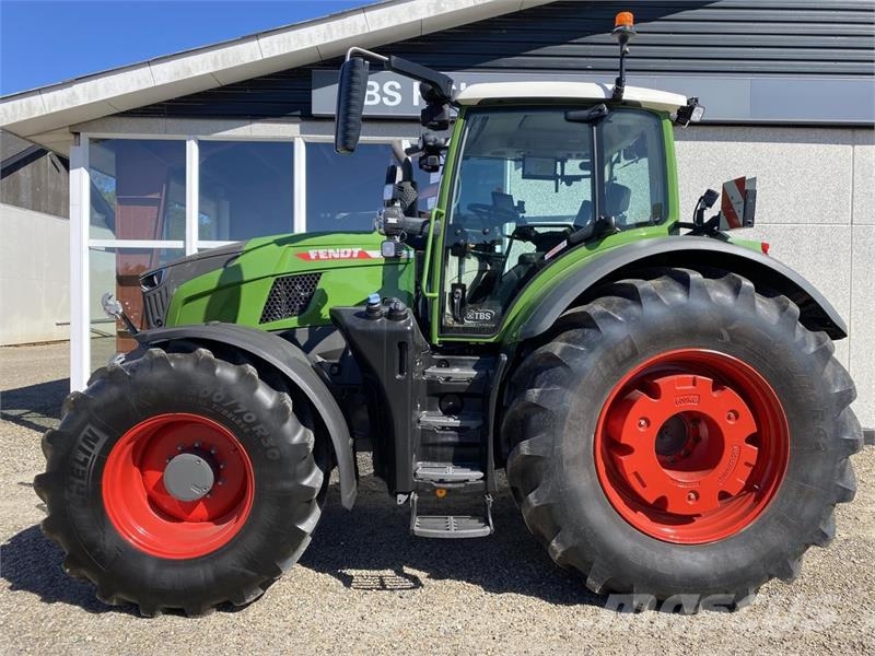 Fendt 728 VARIO GEN7 Трактори