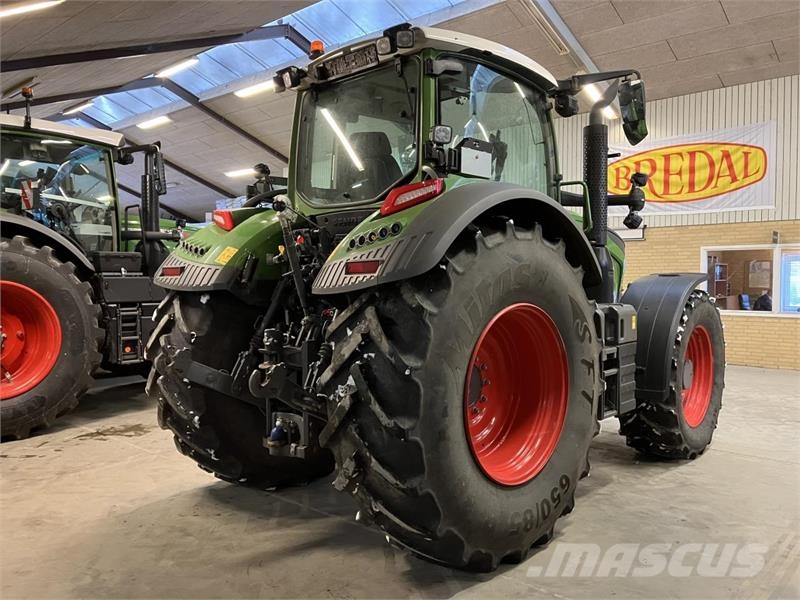 Fendt 728 VARIO GEN7 Traktoren