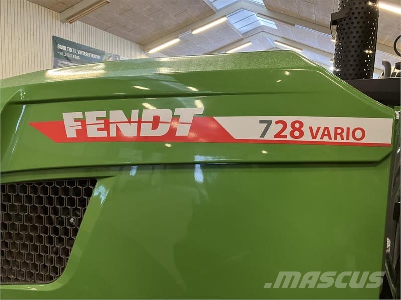 Fendt 728 VARIO GEN7 Traktoren