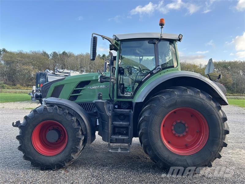 Fendt 824 VARIO SCR Tracteur