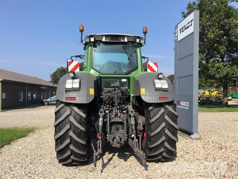 Fendt 828 VARIO S4 Traktorji
