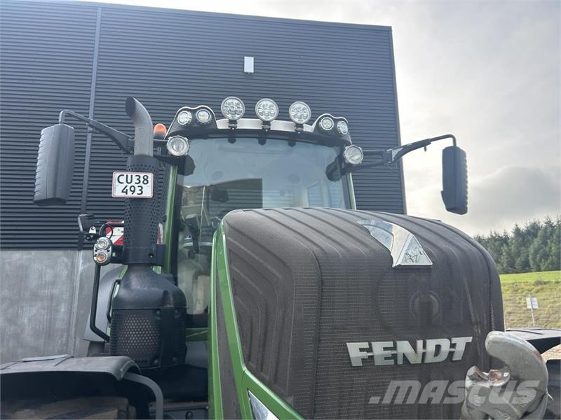 Fendt 828 VARIO S4 Traktorok