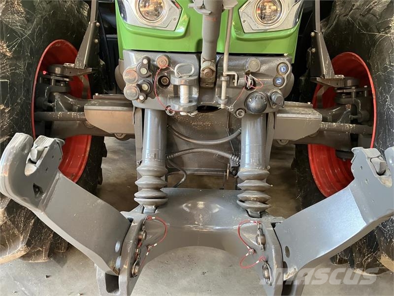 Fendt 828 VARIO S4 Tratores Agrícolas usados