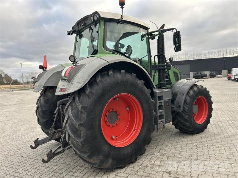 Fendt 828 VARIO SCR Traktoren