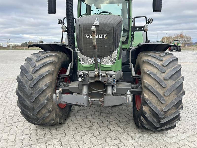 Fendt 828 VARIO SCR Traktoren