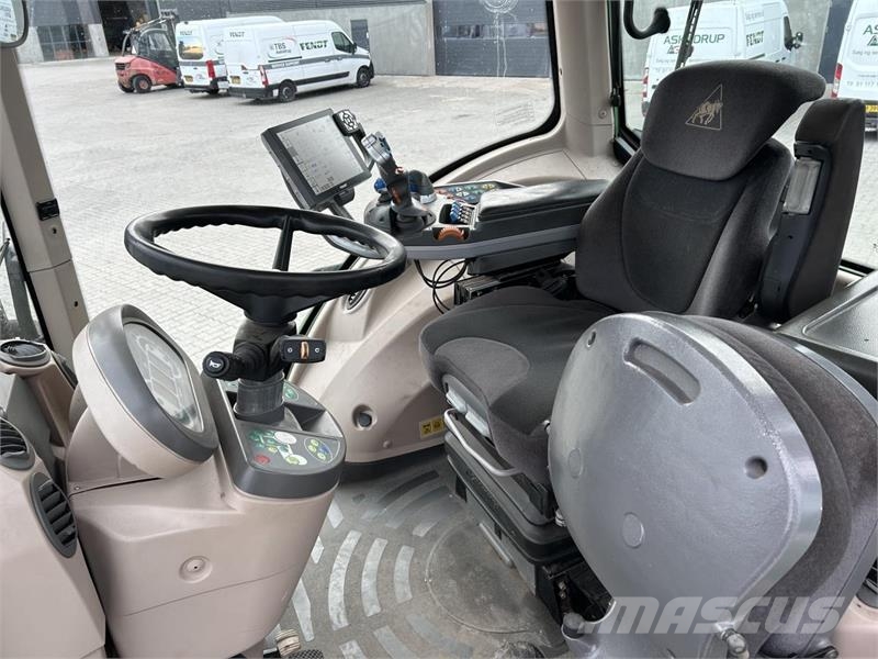 Fendt 828 VARIO SCR Traktoren