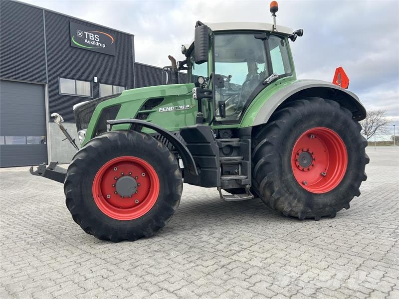 Fendt 828 VARIO SCR Traktoren