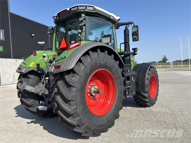 Fendt 829 VARIO GEN5 Tracteur
