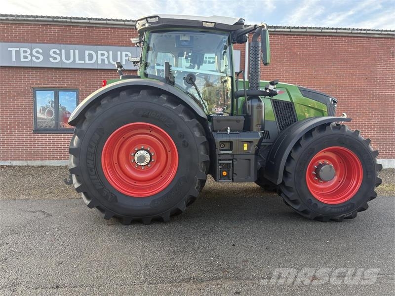 Fendt 832 VARIO GEN5 Tracteur