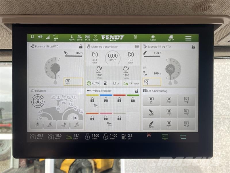Fendt 832 VARIO GEN5 Traktori