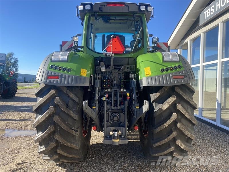 Fendt 933 VARIO GEN7 Ciągniki rolnicze
