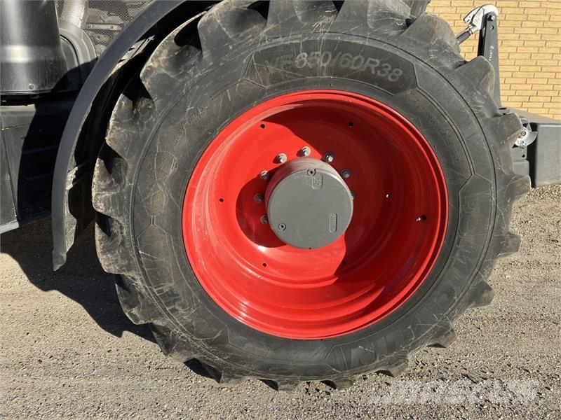 Fendt 936 VARIO GEN7 Trattori