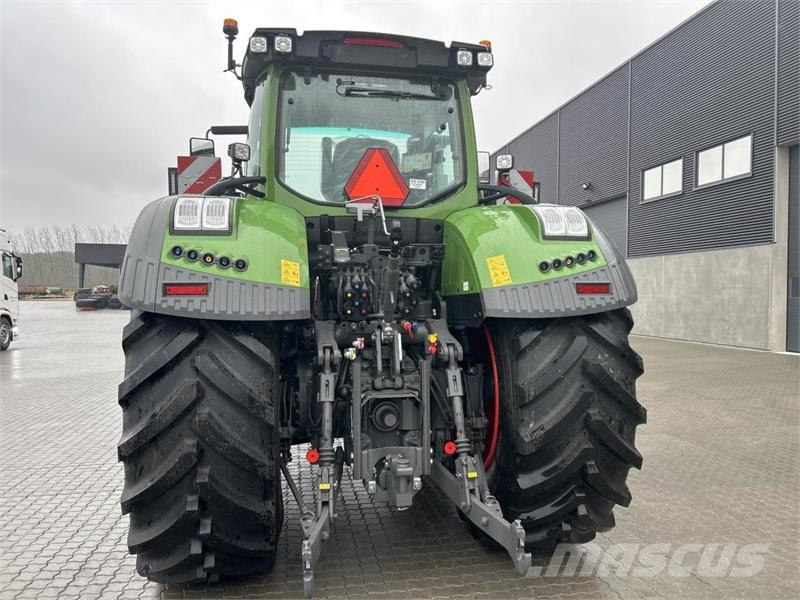 Fendt 936 VARIO GEN7 Traktoren