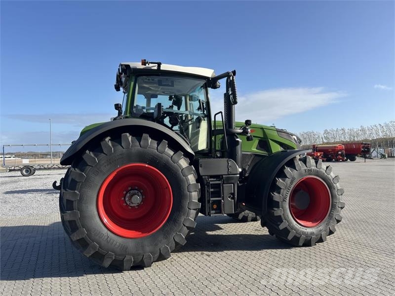 Fendt 942 VARIO GEN7 Traktoren