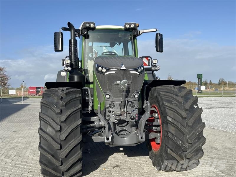 Fendt 942 VARIO GEN7 Traktoren
