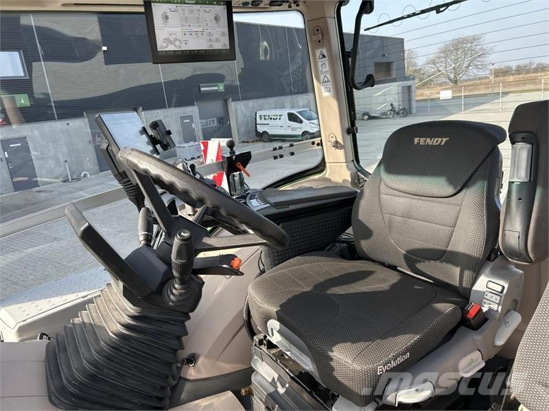 Fendt 942 VARIO GEN7 Tractoren
