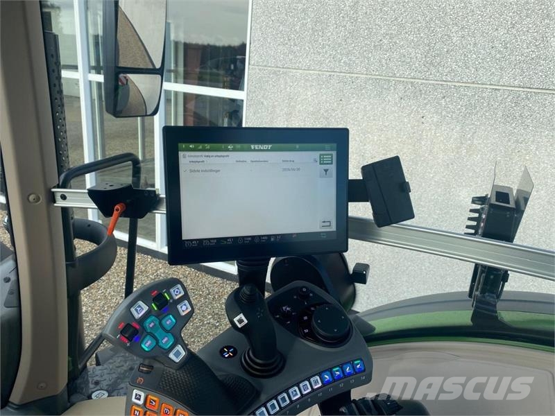 Fendt 942 VARIO GEN7 Traktori