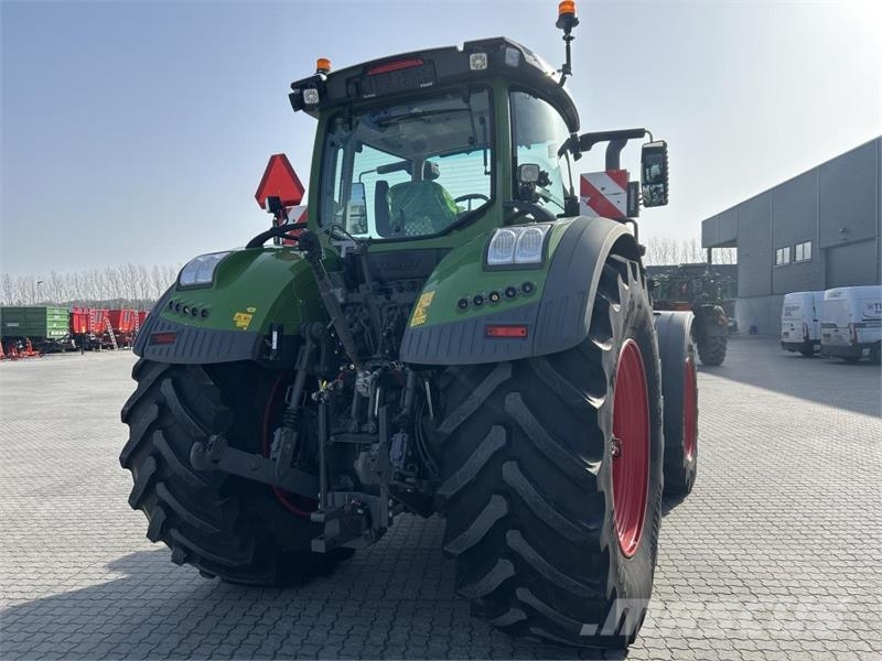 Fendt 942 VARIO GEN7 Tractoren