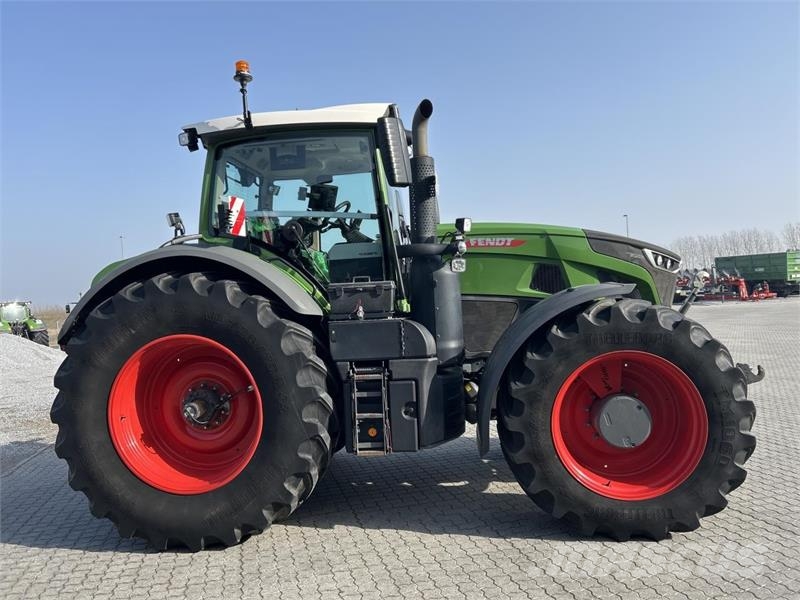 Fendt 942 VARIO GEN7 Tractoren