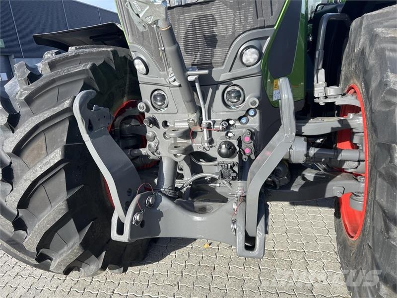 Fendt 942 VARIO GEN7 Traktoren