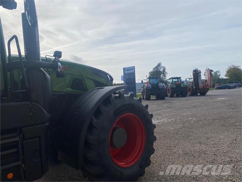 Fendt 942 VARIO GEN7 Traktori