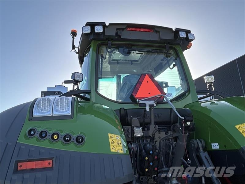 Fendt 942 VARIO GEN7 Traktoren