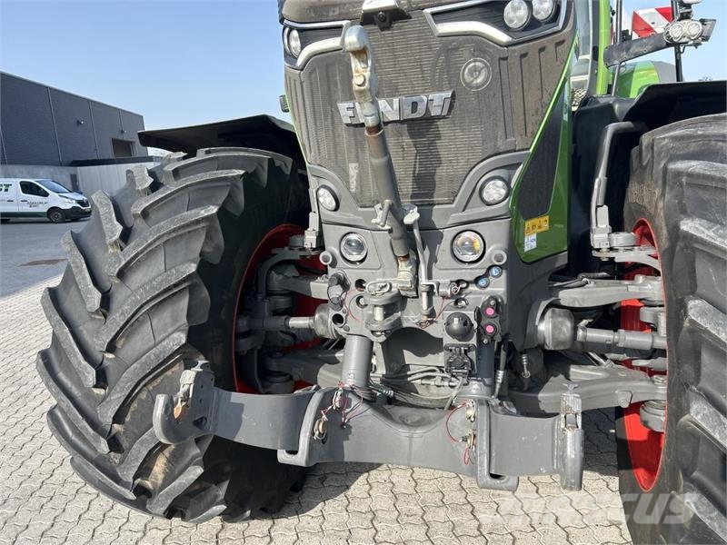 Fendt 942 VARIO GEN7 Tractoren
