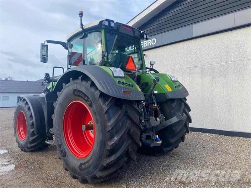 Fendt 942 VARIO GEN7 Traktori