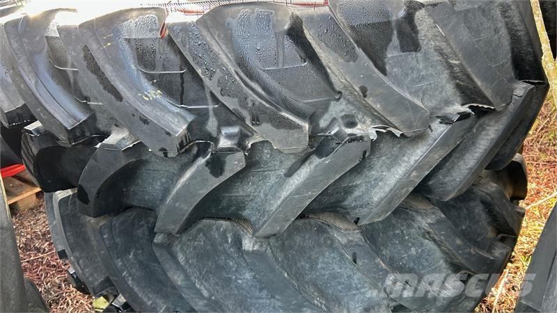 Fendt Tvillinghjul 420/85R34-30 Tekerlekler