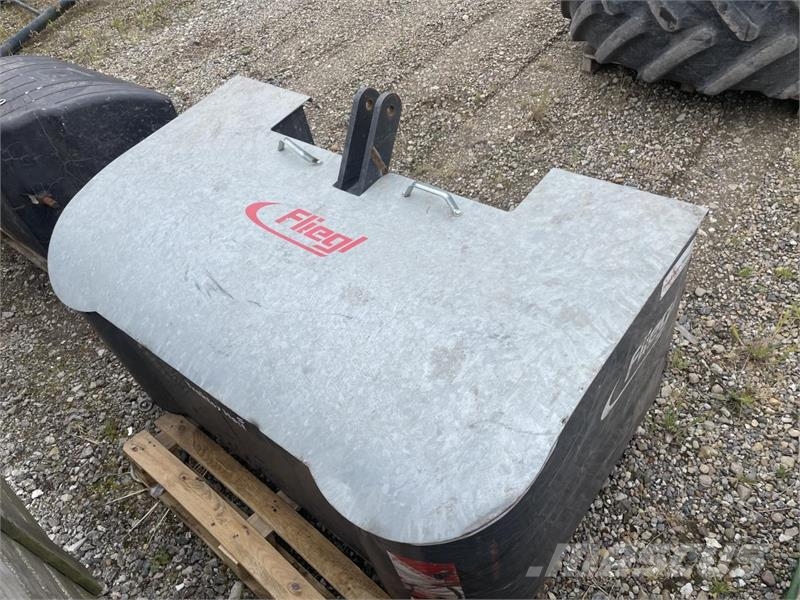 Fliegl 1500 KG Priekiniai svoriai