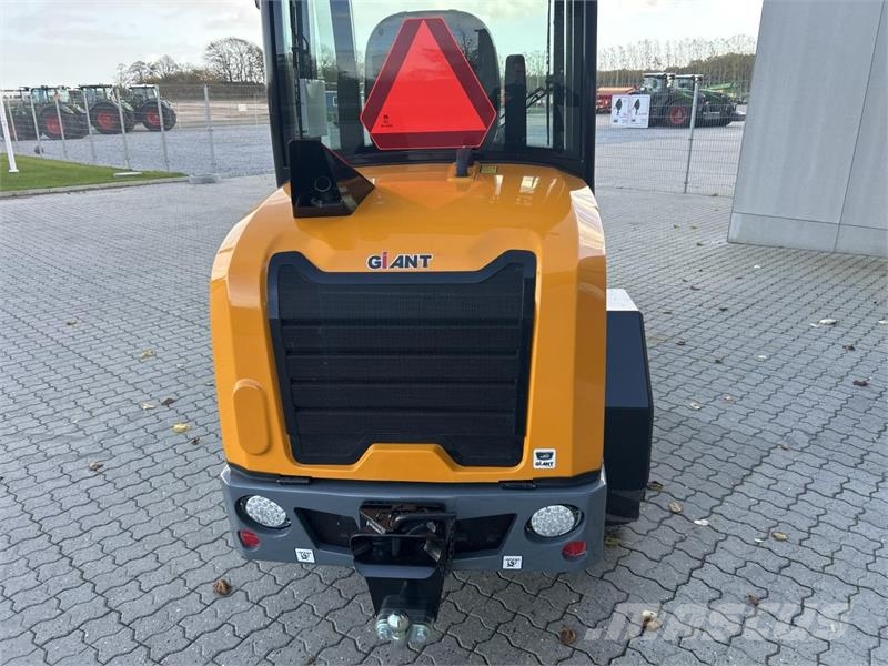 GiANT G2700 HD Mini homlokrakodók