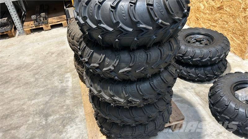 Honda TRX 420 FE ITP Mud lite Renkaat ja vanteet
