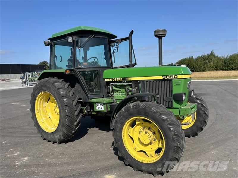 John Deere 3050 4WD Traktoren