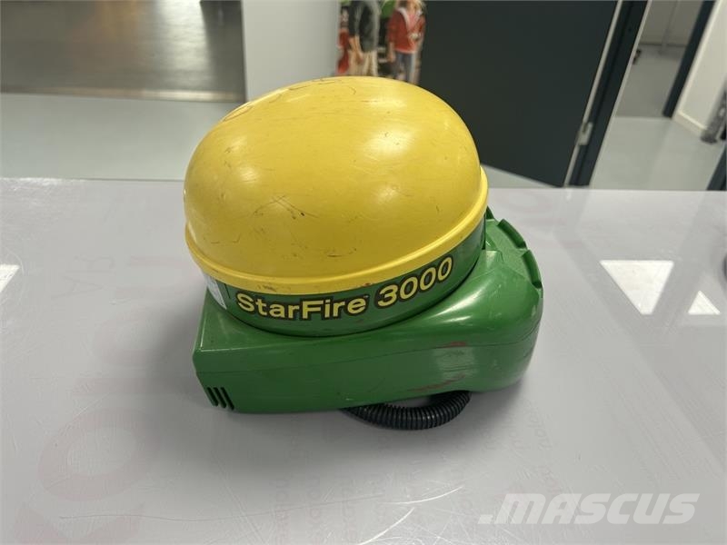 John Deere STARFIRE 3000 النظام العالمي لتحديد المواقع GPS
