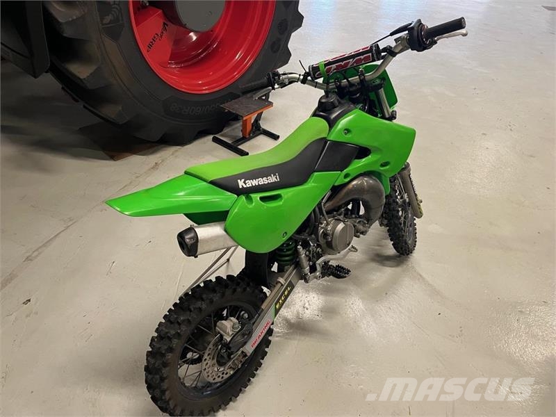 Kawasaki 65 Voiture