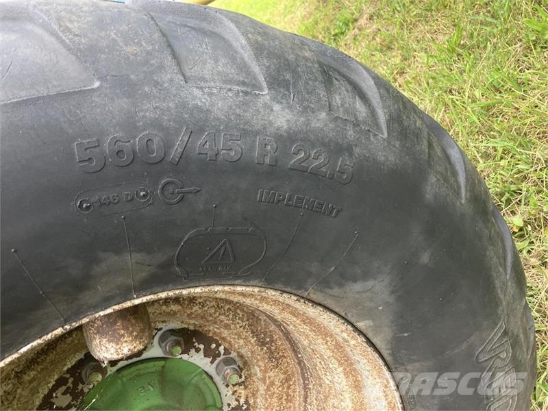 Krone SWADRO 1400 مكابس وميبسات التبن