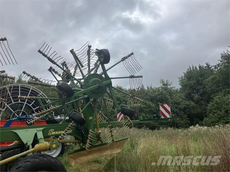 Krone SWADRO 1400 مكابس وميبسات التبن