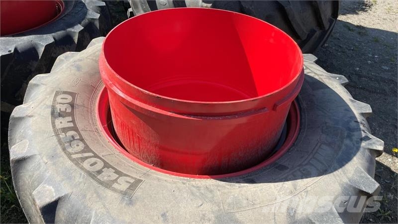 Michelin 540/65R30 Gume, točkovi i felne