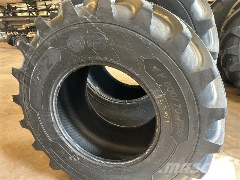 Michelin 710/70R42-600/70R30 Gume, kolesa in platišča