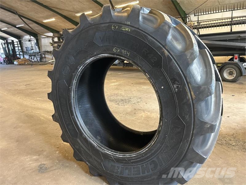 Michelin 710/70R42-600/70R30 Gume, kolesa in platišča