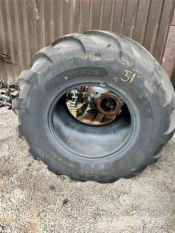 Michelin 750/50R26 Gumiabroncsok, kerekek és felnik