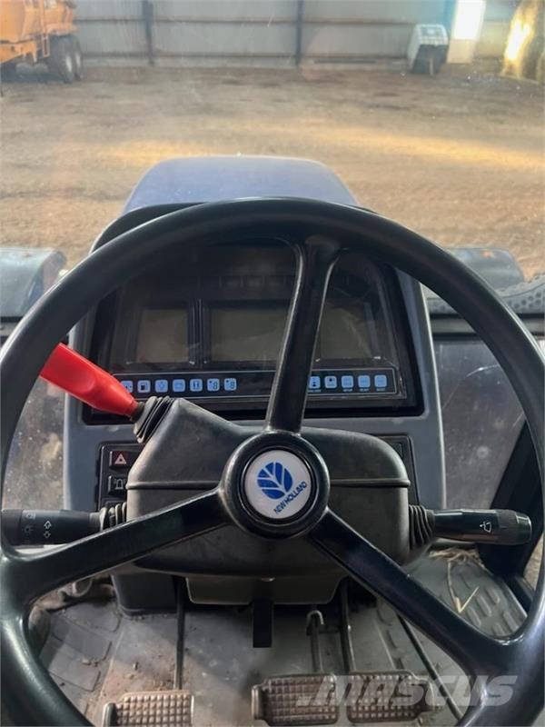 New Holland 8160 Traktorit