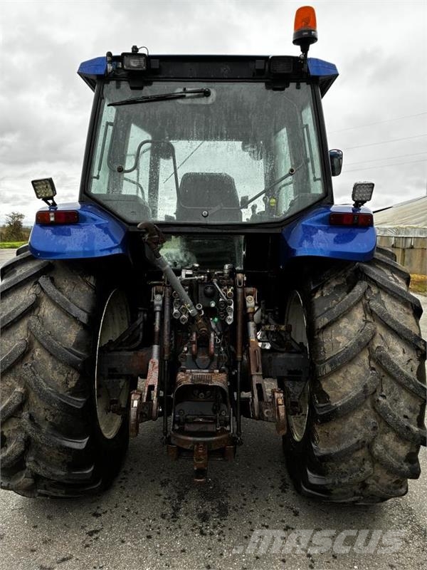New Holland 8160 Traktorit