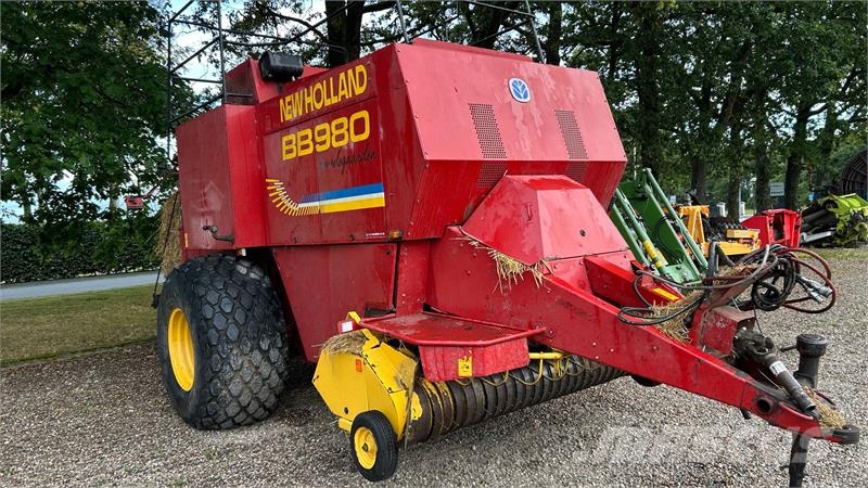 New Holland BB980 محزمات مربعة